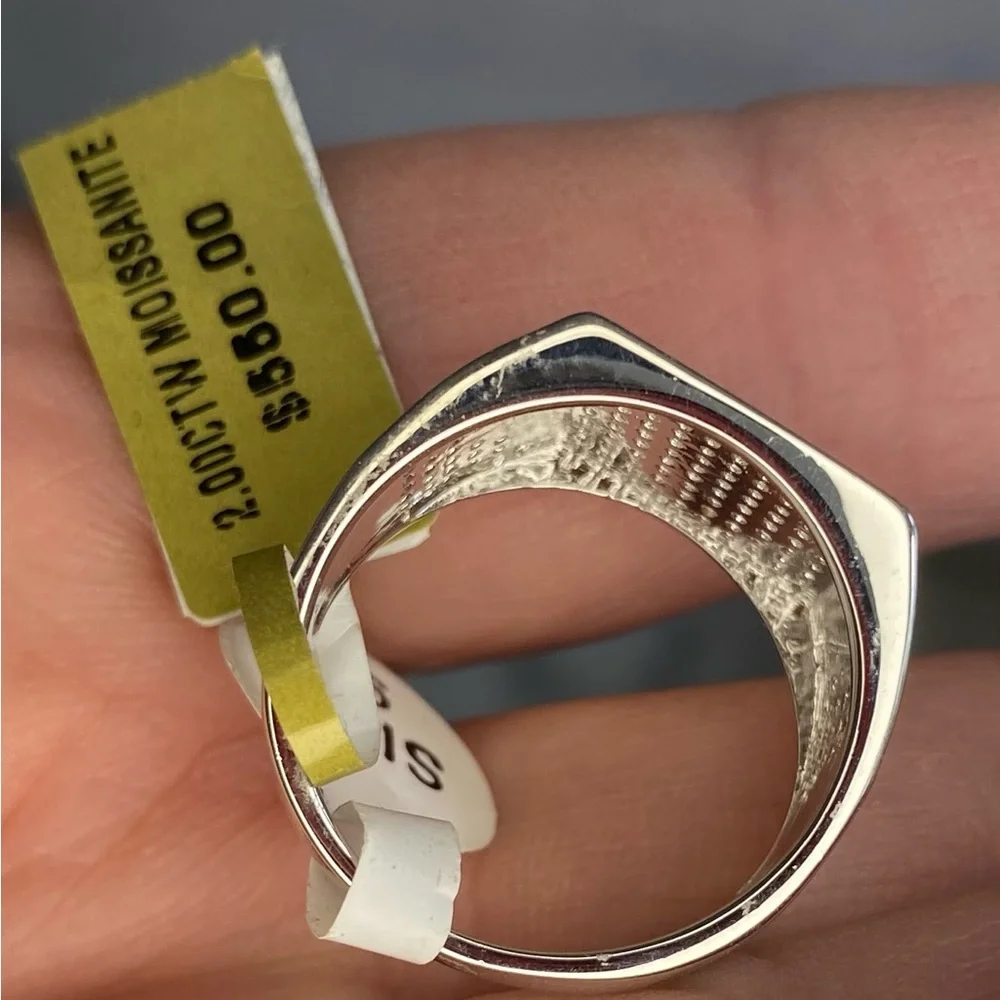 Moissanite 925 cigar band ring size 9